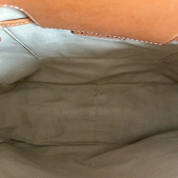 J. McLaughlin McKenna Handbag with shoulder Strap - Picture 5 of 8